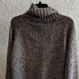 MOVING SALE Lee Chunky Cable-knit Sweater